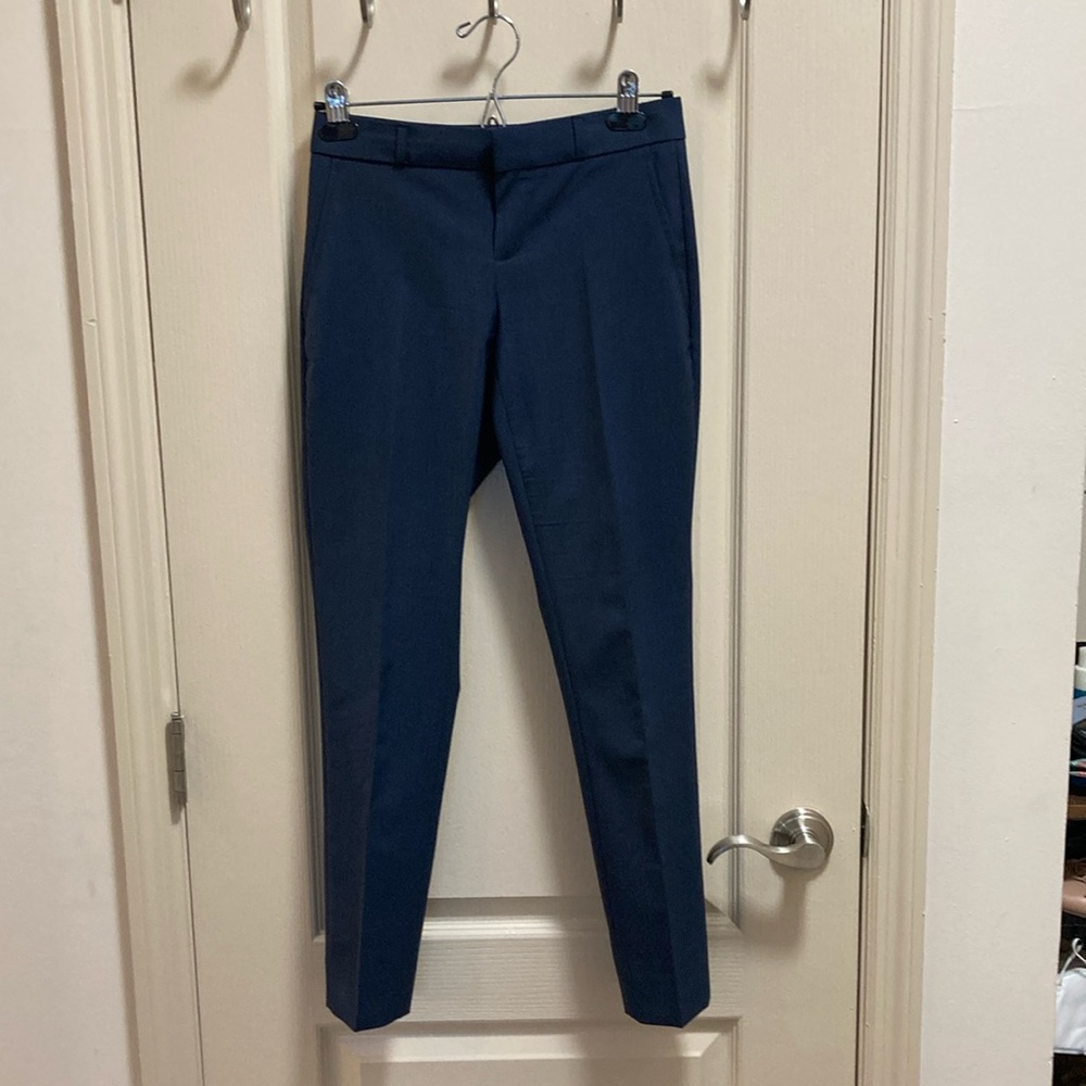 Banana Republic Ryan Slim Straight-Fit Washable Italian Wool Pant in Navy (00P)